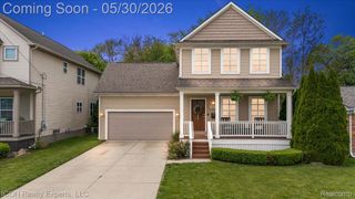 487 N Washington Avenue, Clawson, MI 48017