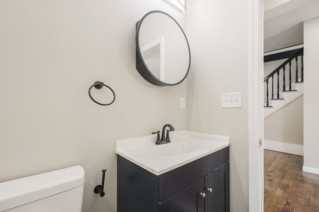 135 Washburn St, Taunton, MA 02780