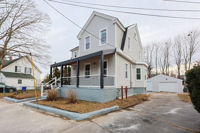 135 Washburn St, Taunton, MA 02780