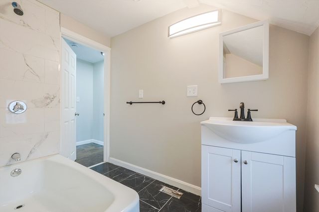 135 Washburn St, Taunton, MA 02780