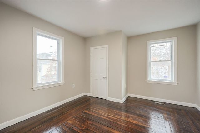 135 Washburn St, Taunton, MA 02780