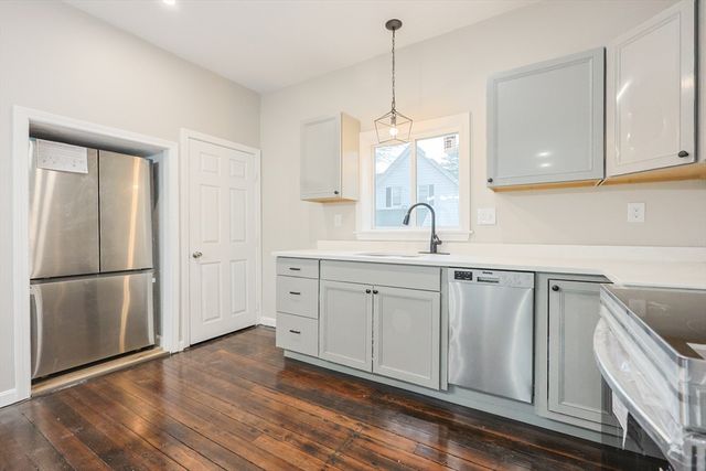 135 Washburn St, Taunton, MA 02780