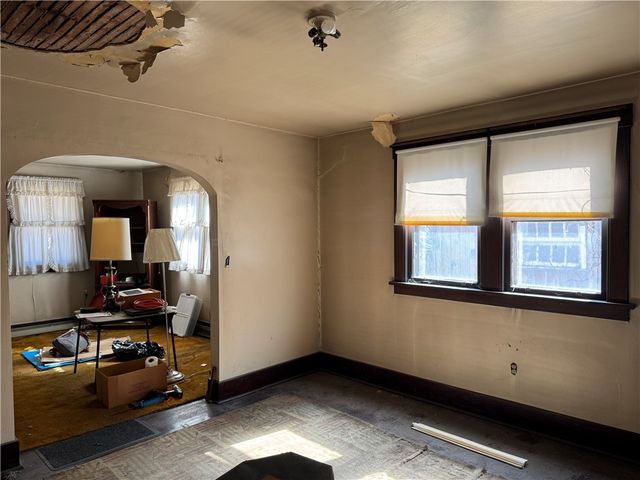 198 12th St, Ambridge, PA 15003