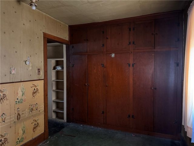 198 12th St, Ambridge, PA 15003