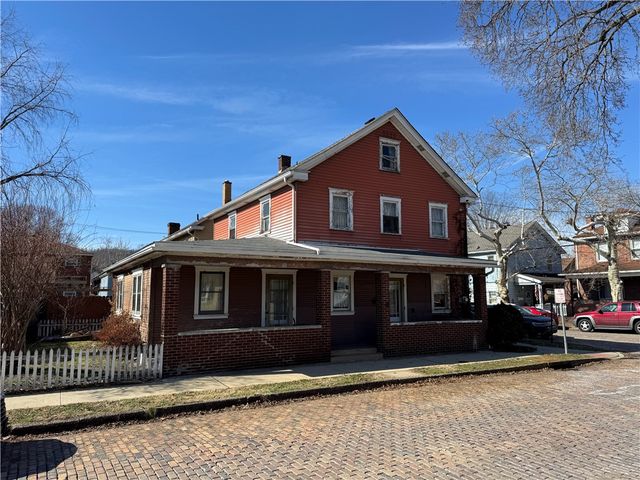 198 12th St, Ambridge, PA 15003