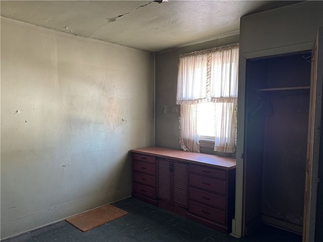 198 12th St, Ambridge, PA 15003