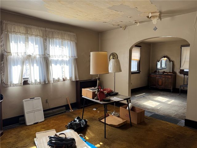 198 12th St, Ambridge, PA 15003