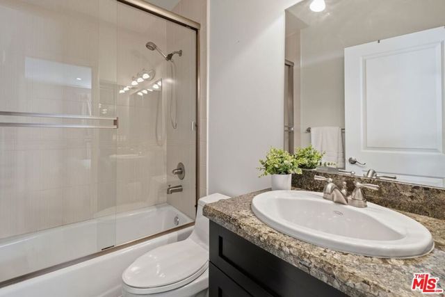 11763 Iowa Avenue 1, Los Angeles, CA 90025