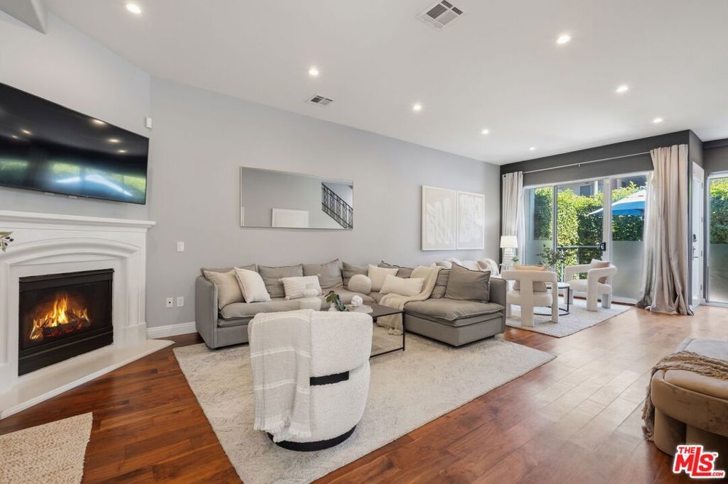 11763 Iowa Avenue 1, Los Angeles, CA 90025