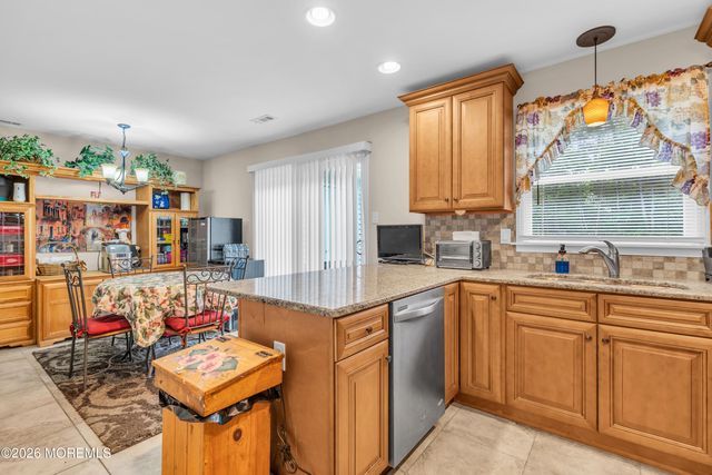 165 Westchester Drive, Little Egg Harbor, NJ 08087