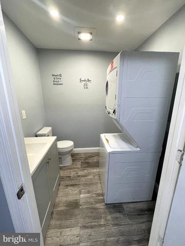 327 E 20TH ST, Chester, PA 19013