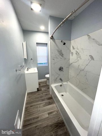 327 E 20TH ST, Chester, PA 19013