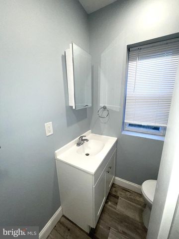 327 E 20TH ST, Chester, PA 19013