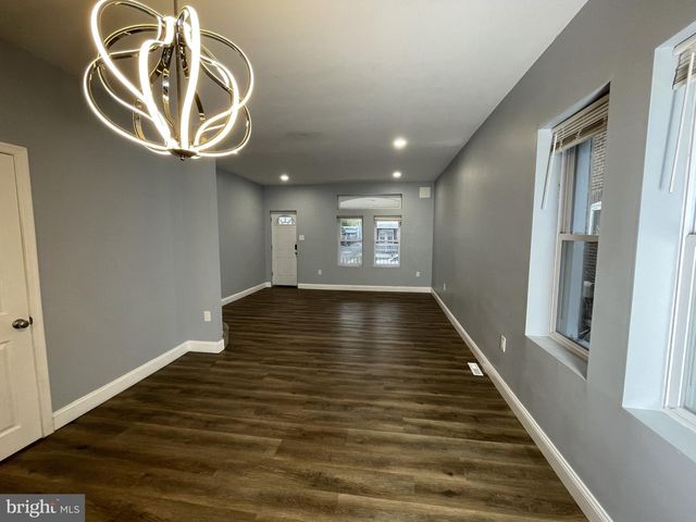 327 E 20TH ST, Chester, PA 19013