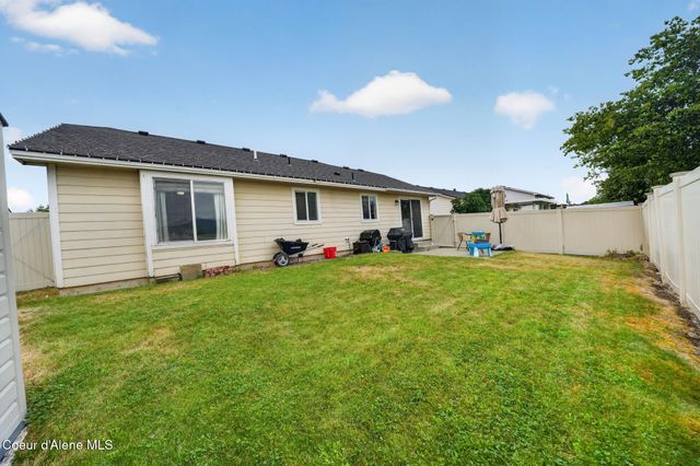 145 N Silkwood DR, Post Falls, ID 83854