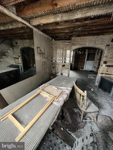 770 SMYLIE RD, Philadelphia, PA 19124