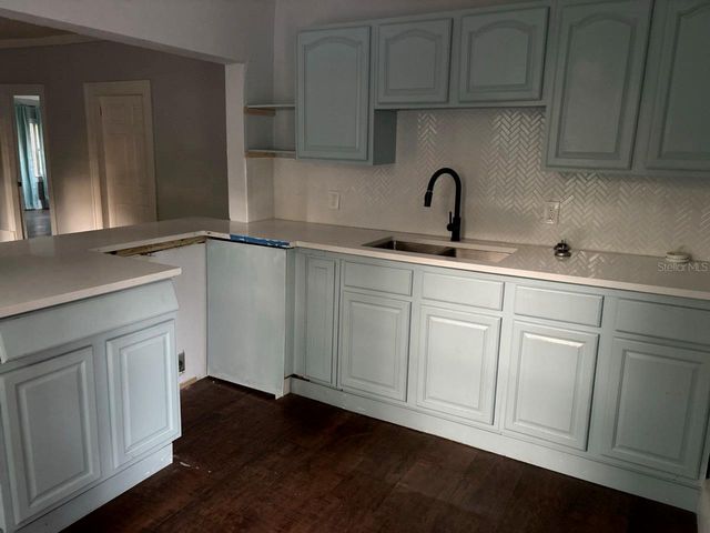 922 E IDA STREET, Tampa, FL 33603