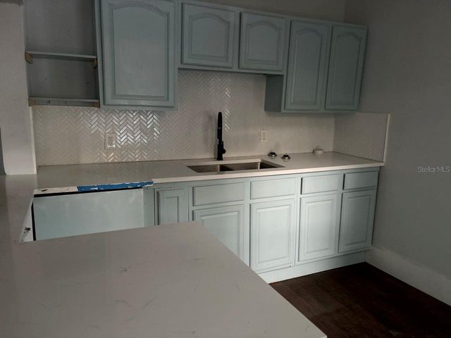 922 E IDA STREET, Tampa, FL 33603