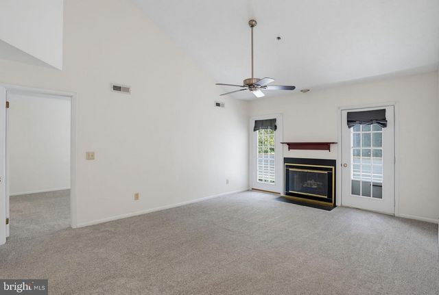 407 MADELINE CT, Newark, DE 19711