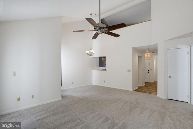 407 MADELINE CT, Newark, DE 19711