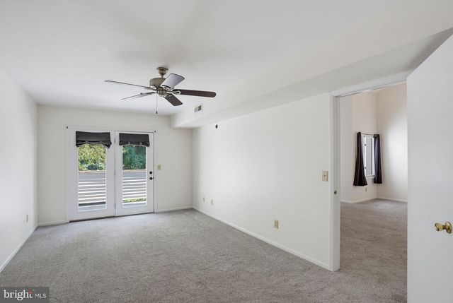 407 MADELINE CT, Newark, DE 19711