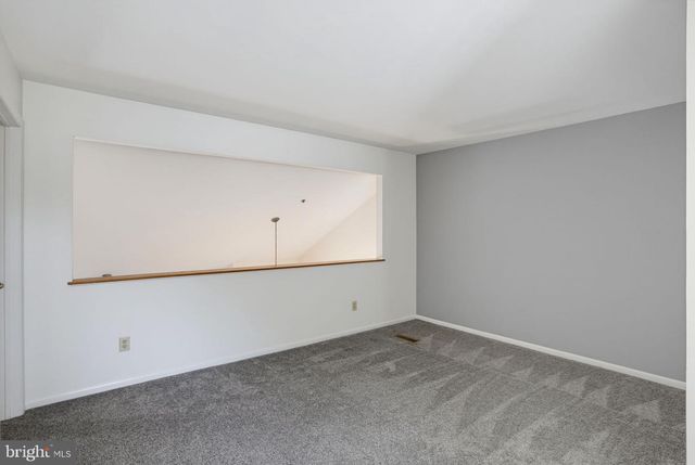 407 MADELINE CT, Newark, DE 19711
