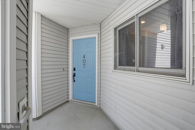 407 MADELINE CT, Newark, DE 19711