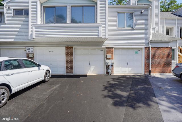 407 MADELINE CT, Newark, DE 19711