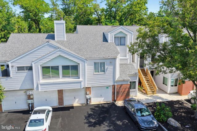407 MADELINE CT, Newark, DE 19711