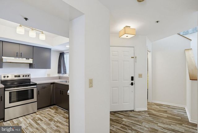 407 MADELINE CT, Newark, DE 19711