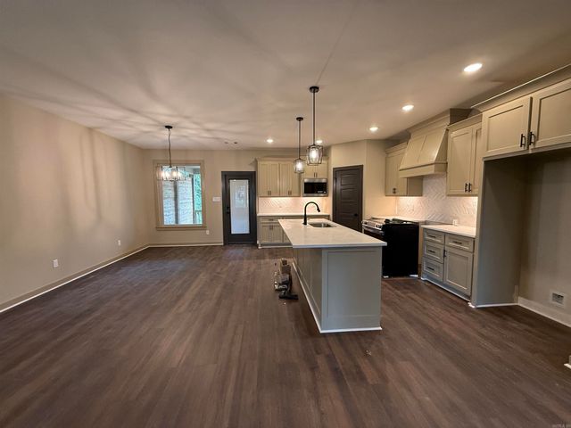 607 Brents Ford Road, Benton, AR 72019
