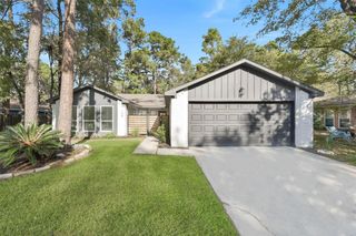 146 W Woodstock Circle Drive, Spring, TX 77381
