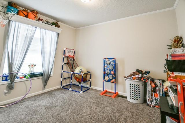 1374 Birchview Drive, Maplewood, MN 55119