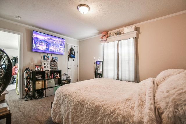 1374 Birchview Drive, Maplewood, MN 55119