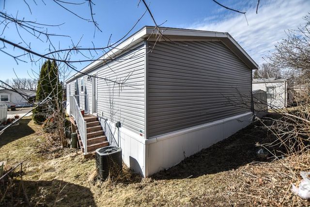 1374 Birchview Drive, Maplewood, MN 55119