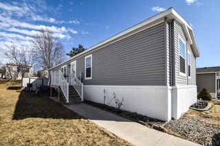 1374 Birchview Drive, Maplewood, MN 55119
