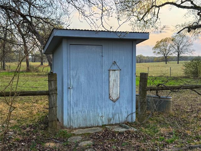 12705 County Road 232, Centerville, TX 75833