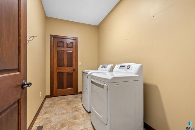 1862 135th St Street, Larchwood, IA 51241