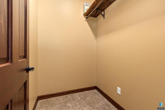 1862 135th St Street, Larchwood, IA 51241