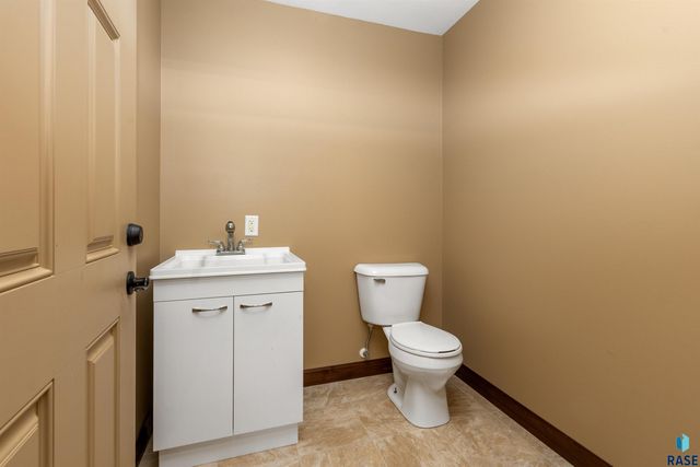 1862 135th St Street, Larchwood, IA 51241