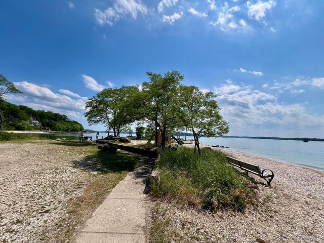 3 Seaforth Lane, Lloyd Harbor, NY 11743