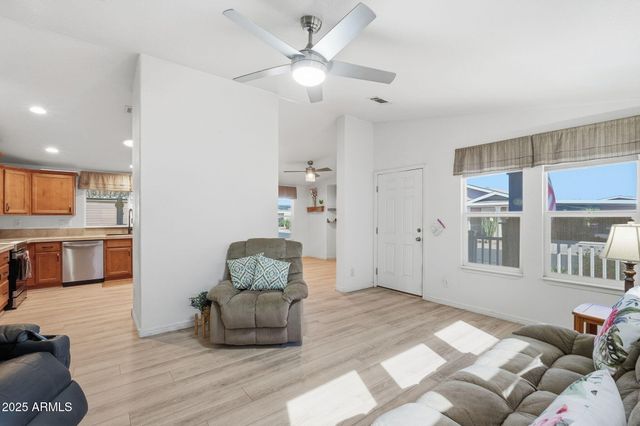 2263 N TREKELL Road 141, Casa Grande, AZ 85122