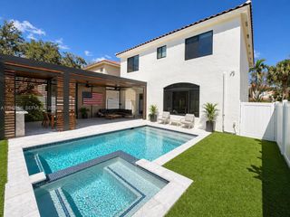 7782 NW 18th Street, Pembroke Pines, FL 33024