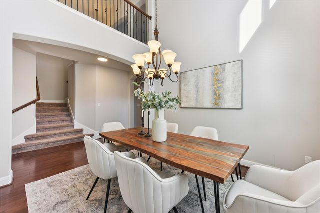 5629 Siragusa DR, Austin, TX 78738