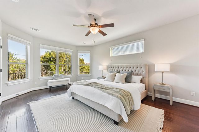 5629 Siragusa DR, Austin, TX 78738