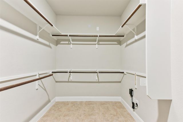 5629 Siragusa DR, Austin, TX 78738