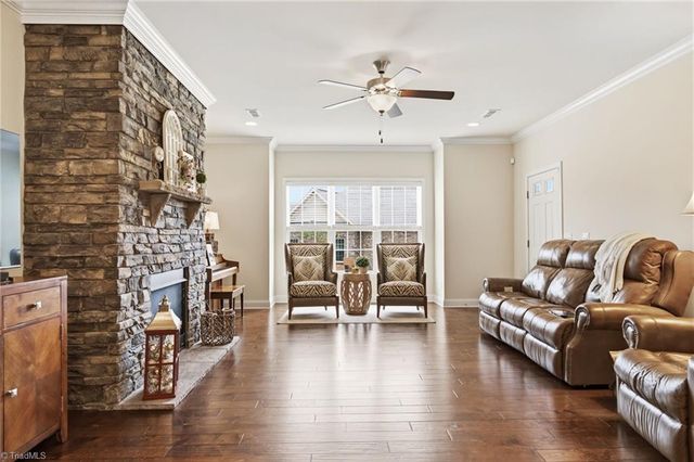 4364 Rockledge Lane, Thomasville, NC 27360