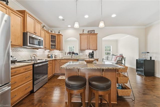 4364 Rockledge Lane, Thomasville, NC 27360