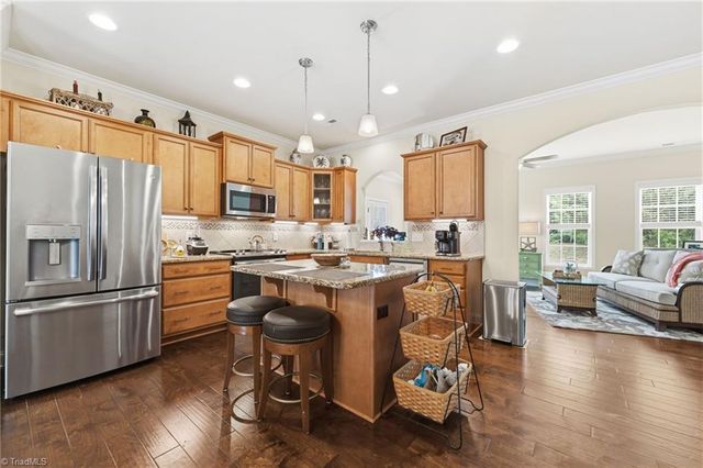 4364 Rockledge Lane, Thomasville, NC 27360