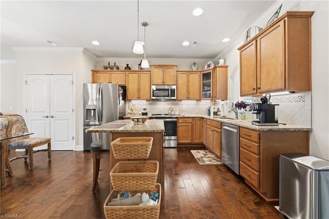 4364 Rockledge Lane, Thomasville, NC 27360